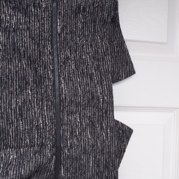 Women's Le Chateau Suit Jacket Size S, Black, White, Metallic - Picture 6 of 7